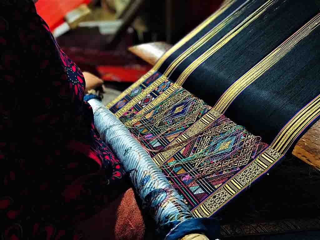 Weaving of intricate pattern Kishuthara 