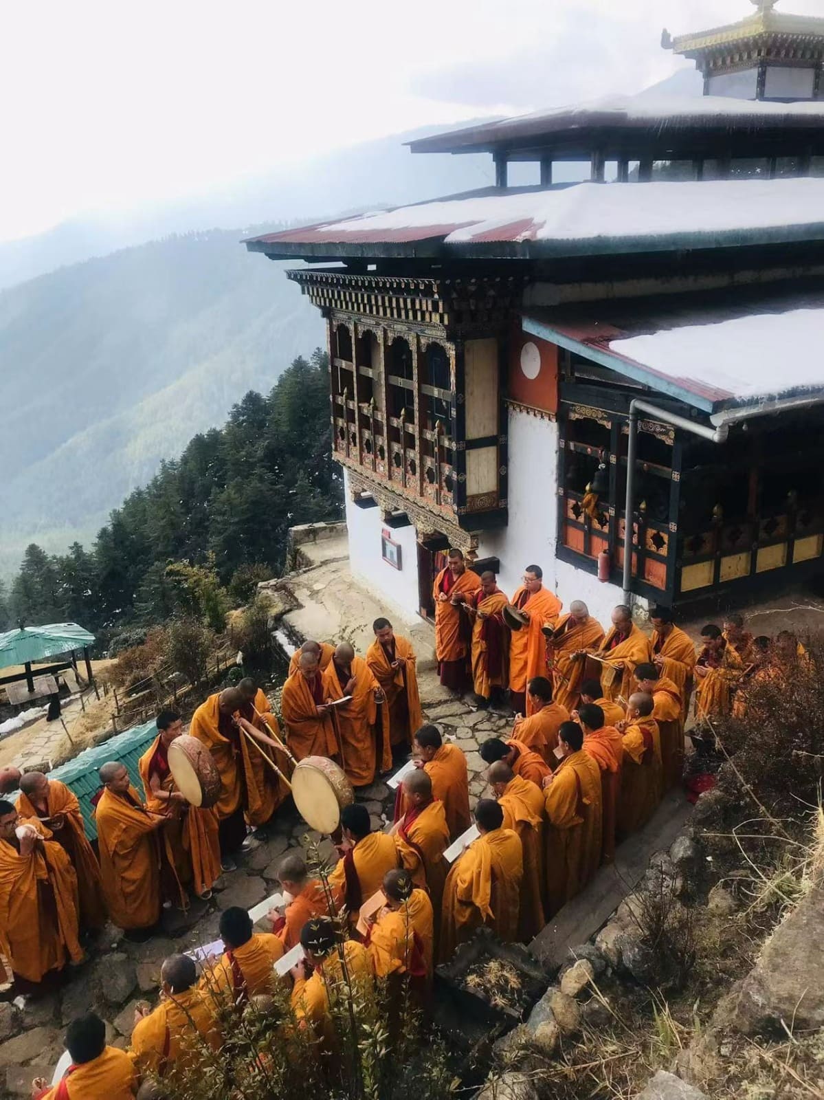 Monks at Dodeydra monastery