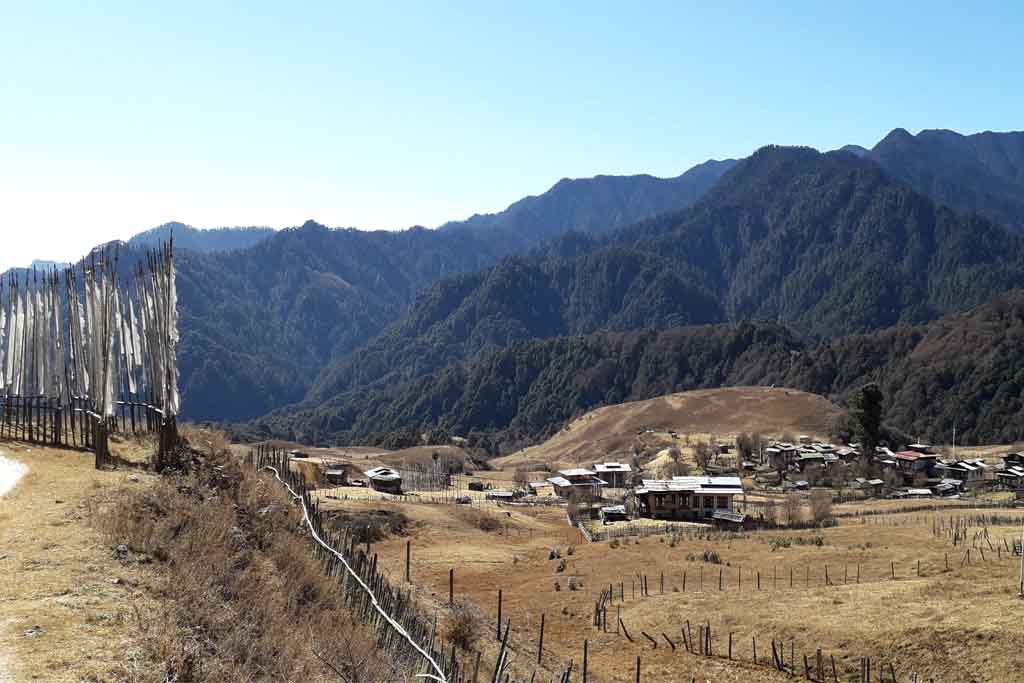 Enjoy Sengor village along Trans Bhutan Trail